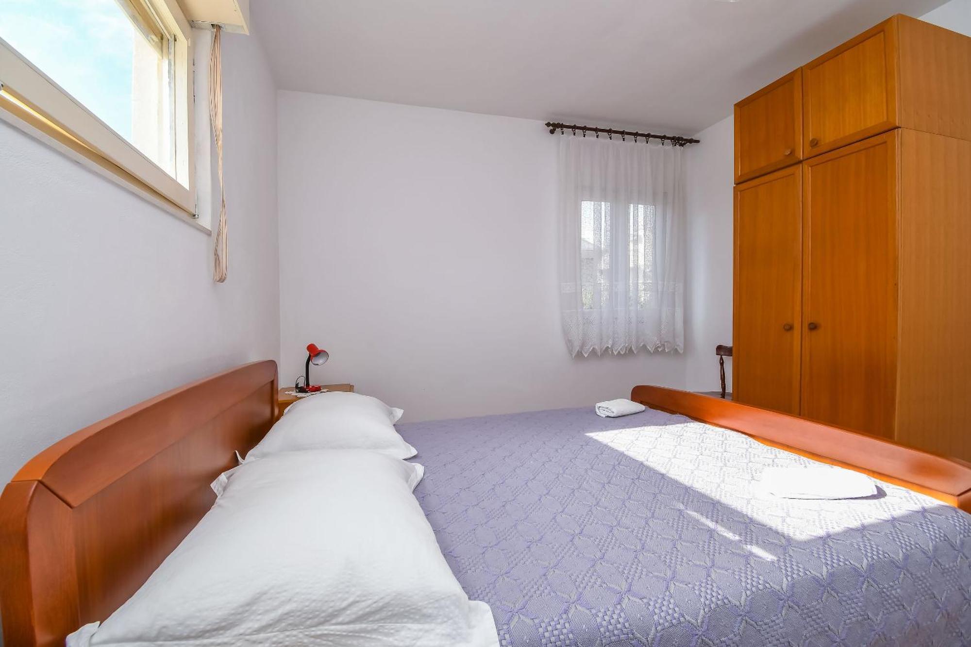Apartments Vinka Трогир Экстерьер фото